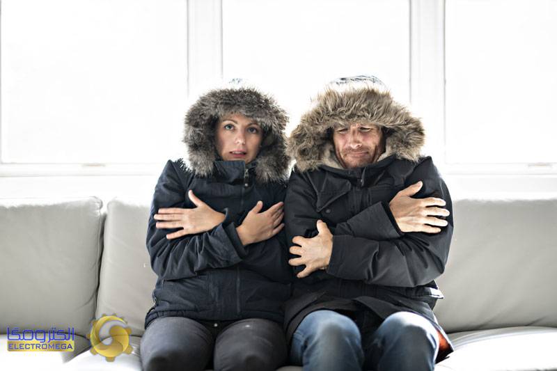 زن و مردی در خانه ای سرد